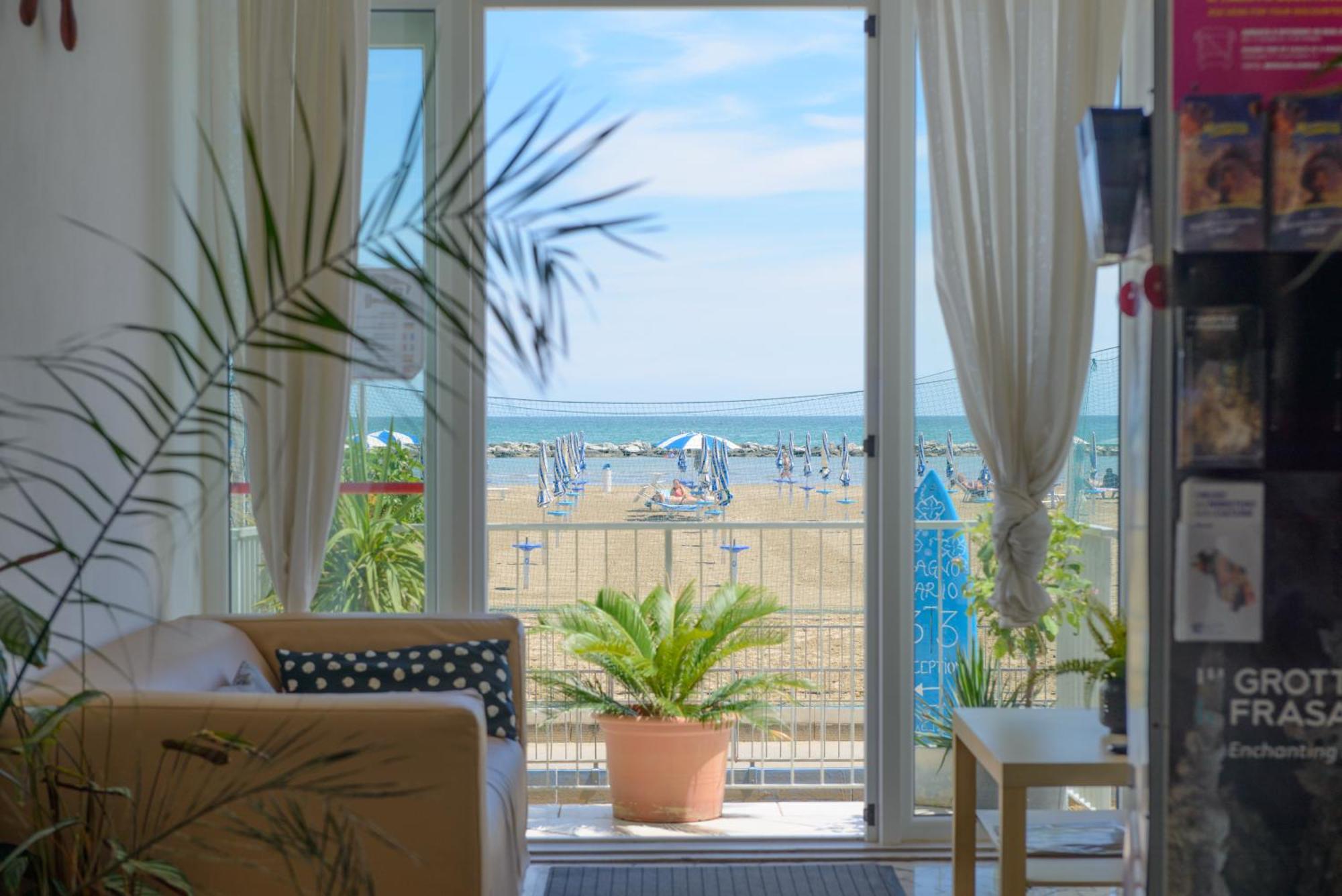 Nautic Beach Hotel 리미니 외부 사진
