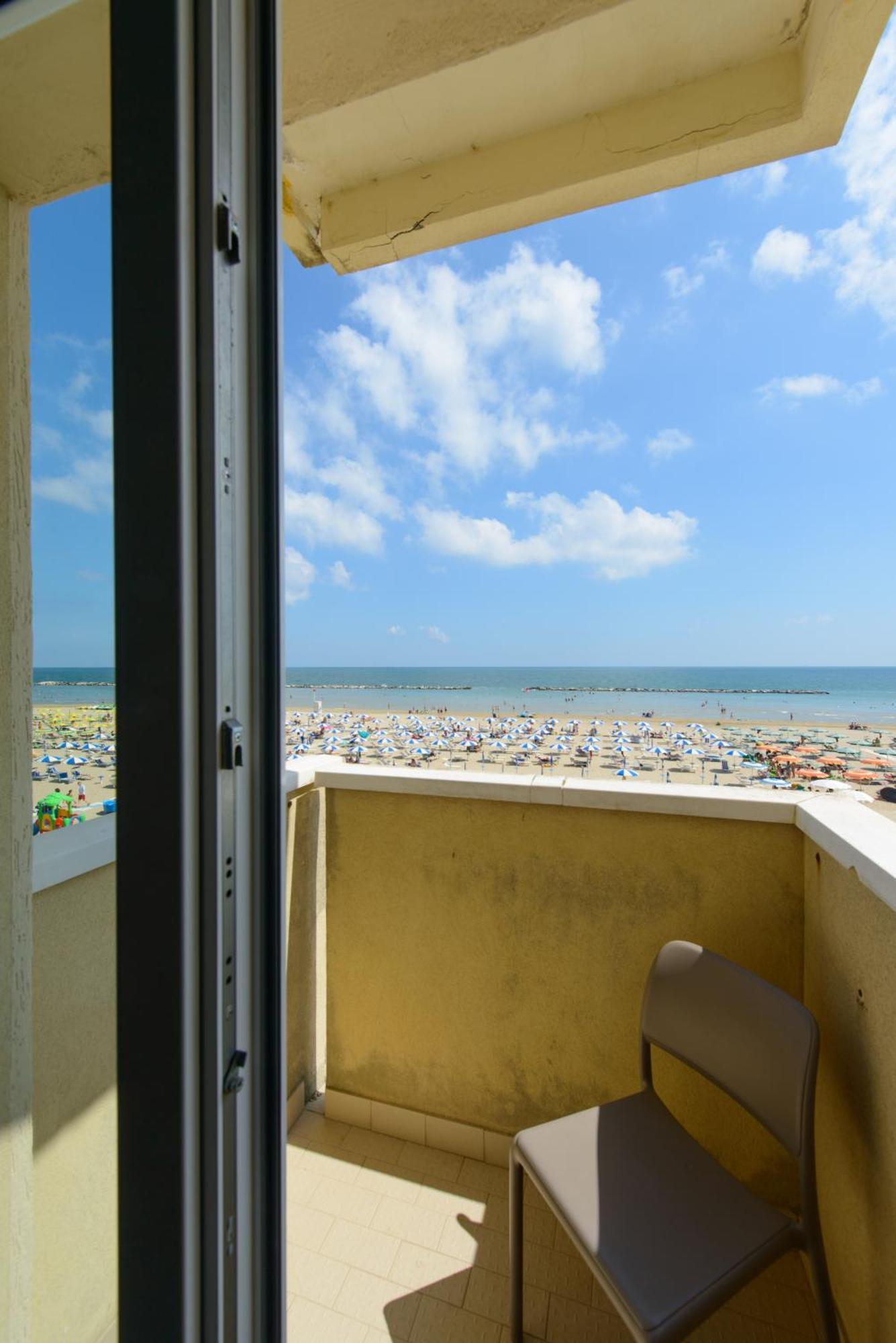 Nautic Beach Hotel 리미니 외부 사진